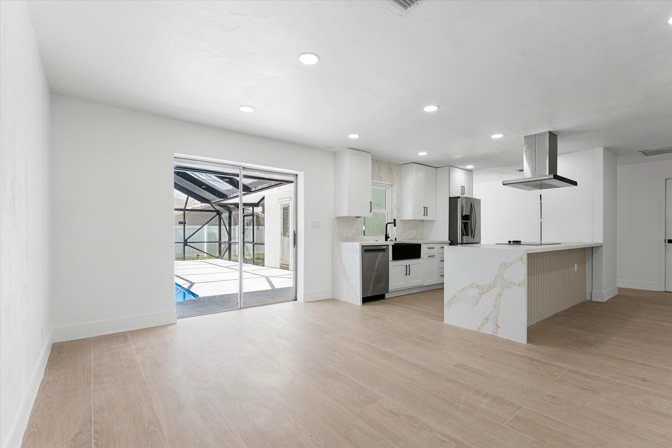 1540 Northwest 10th Street Boca Raton, FL 33486 - Photo 6 of 34 06-1540 NW 10th St, Boca Raton-7