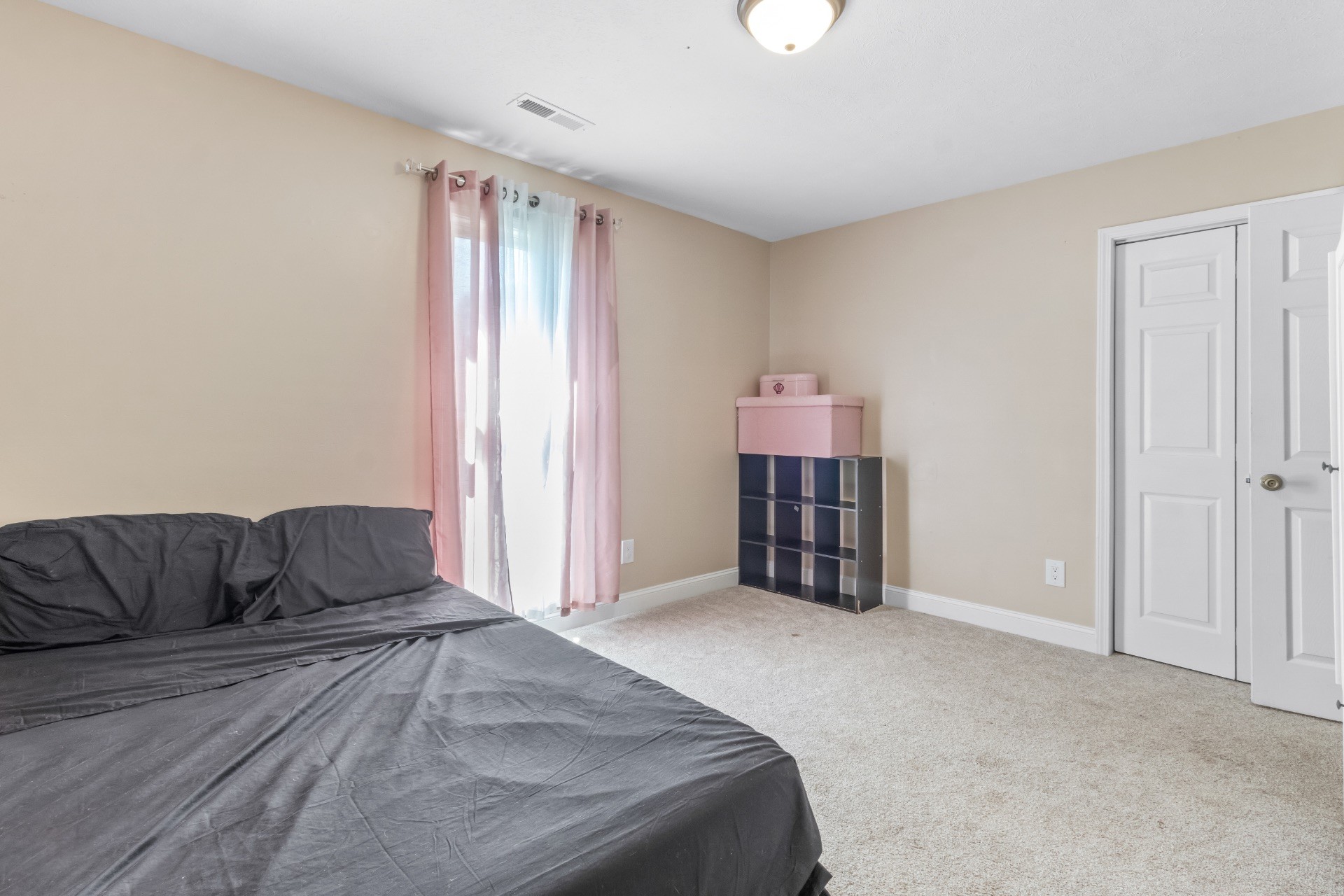 586 Foxfield Road Hopkinsville, KY 42240 - Photo 23 of 30 a bedroom with bed and window