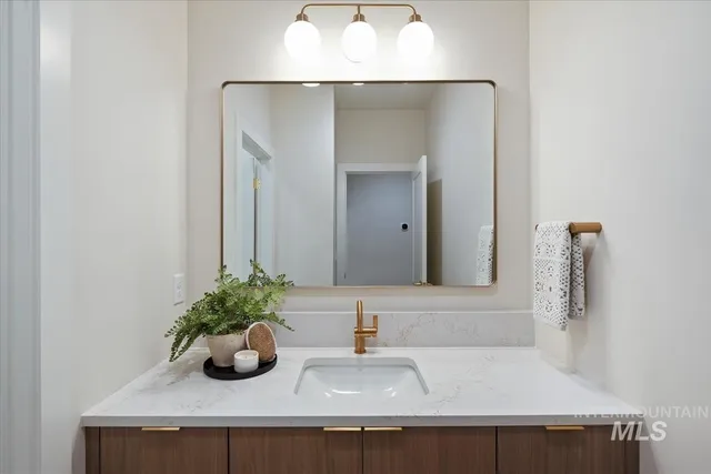 $1,119,900 | 2407 North Buhrstone Avenue, Eagle, ID 83616