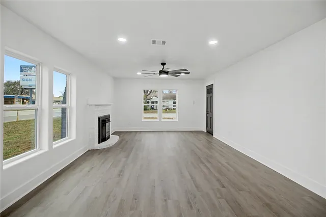 $325,000 | 902 Post Oak Street, Hearne, TX 77859