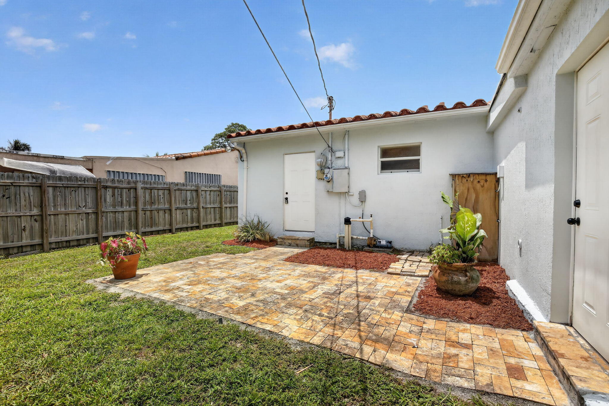 2427 Harding Street Hollywood, FL 33020 - Photo 38 of 38 38-web-or-mls-_A7A1331