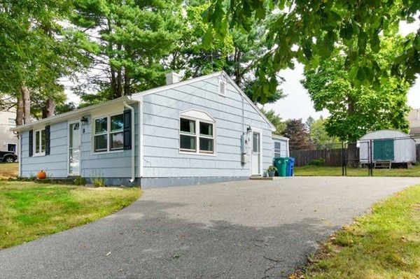 8 Jeffrey Road Billerica, MA 01821 - Photo 3 of 21