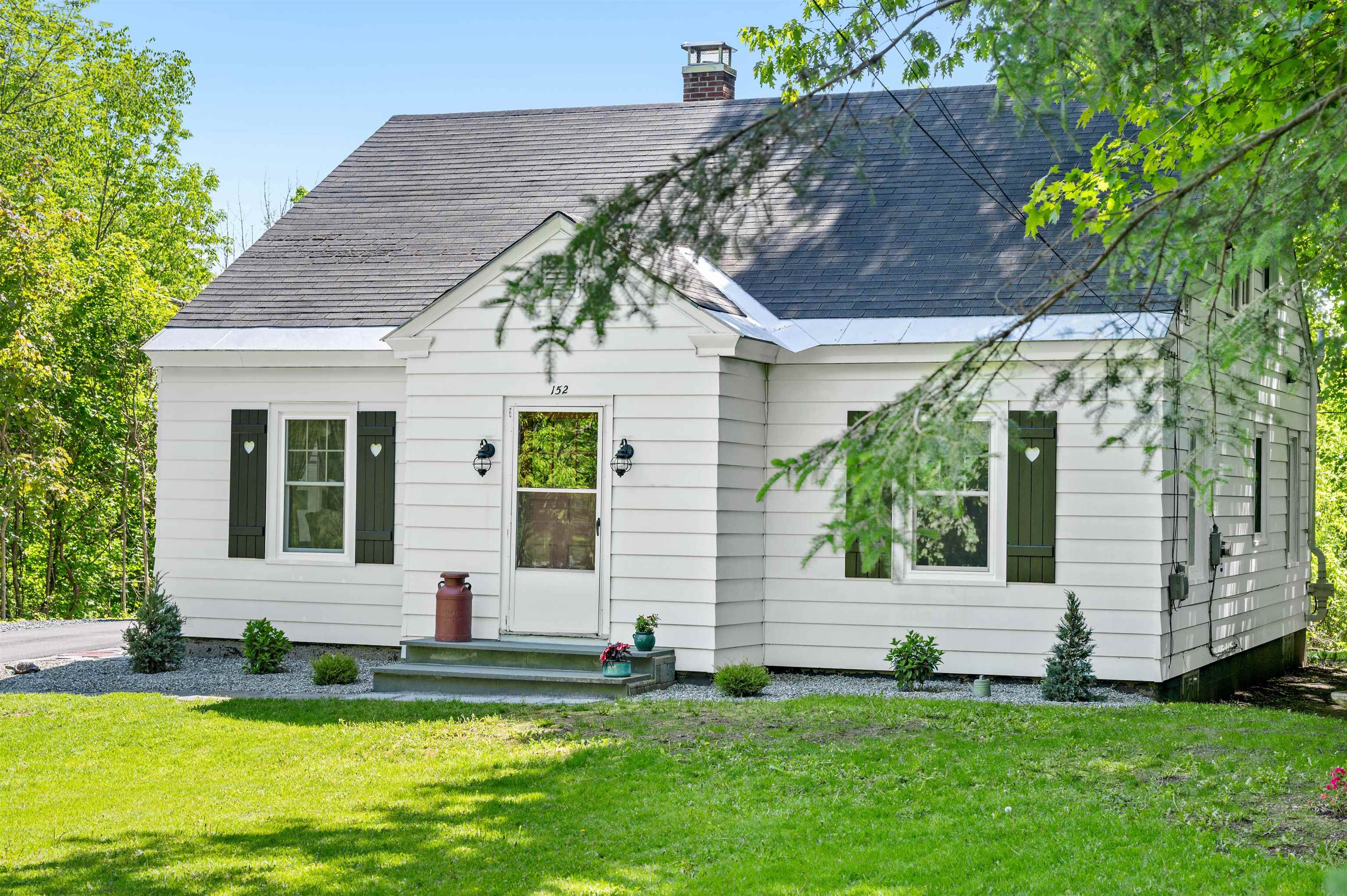 152 Fairview Street Barre, VT 05641 - Photo 2 of 54