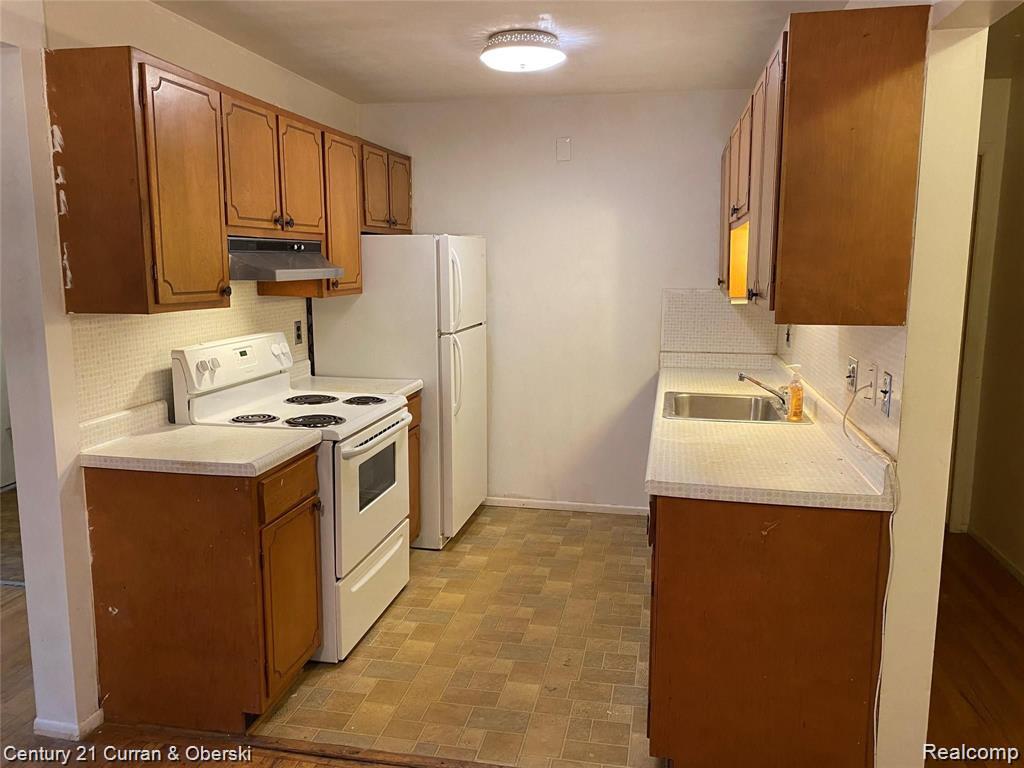 25301 Five Mile Road, Unit 120 Redford, MI 48239 - Photo 8 of 12