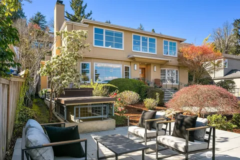 $3,495,000 | 453 McGilvra Boulevard East, Seattle, WA 98112