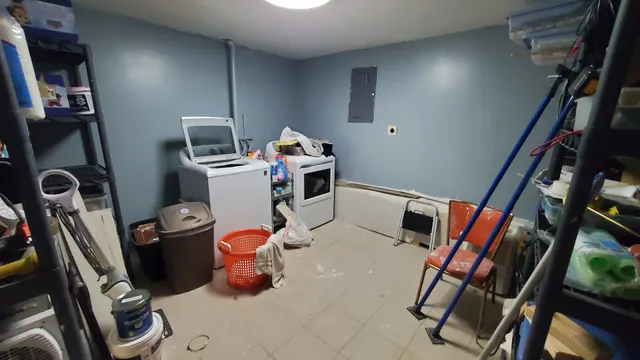 $350,000 | 421 East Altgeld Avenue, Glendale Heights, IL 60139