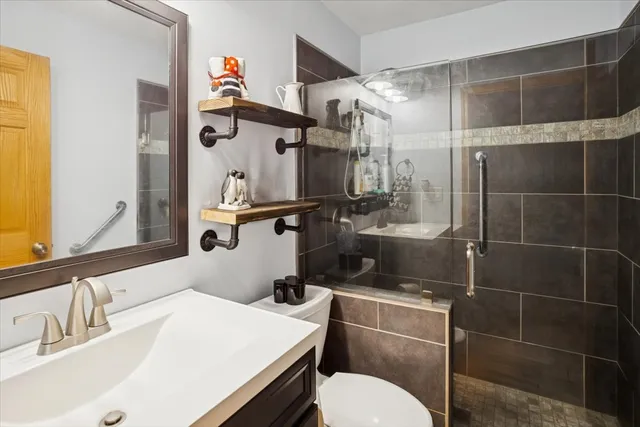 $350,000 | 421 East Altgeld Avenue, Glendale Heights, IL 60139