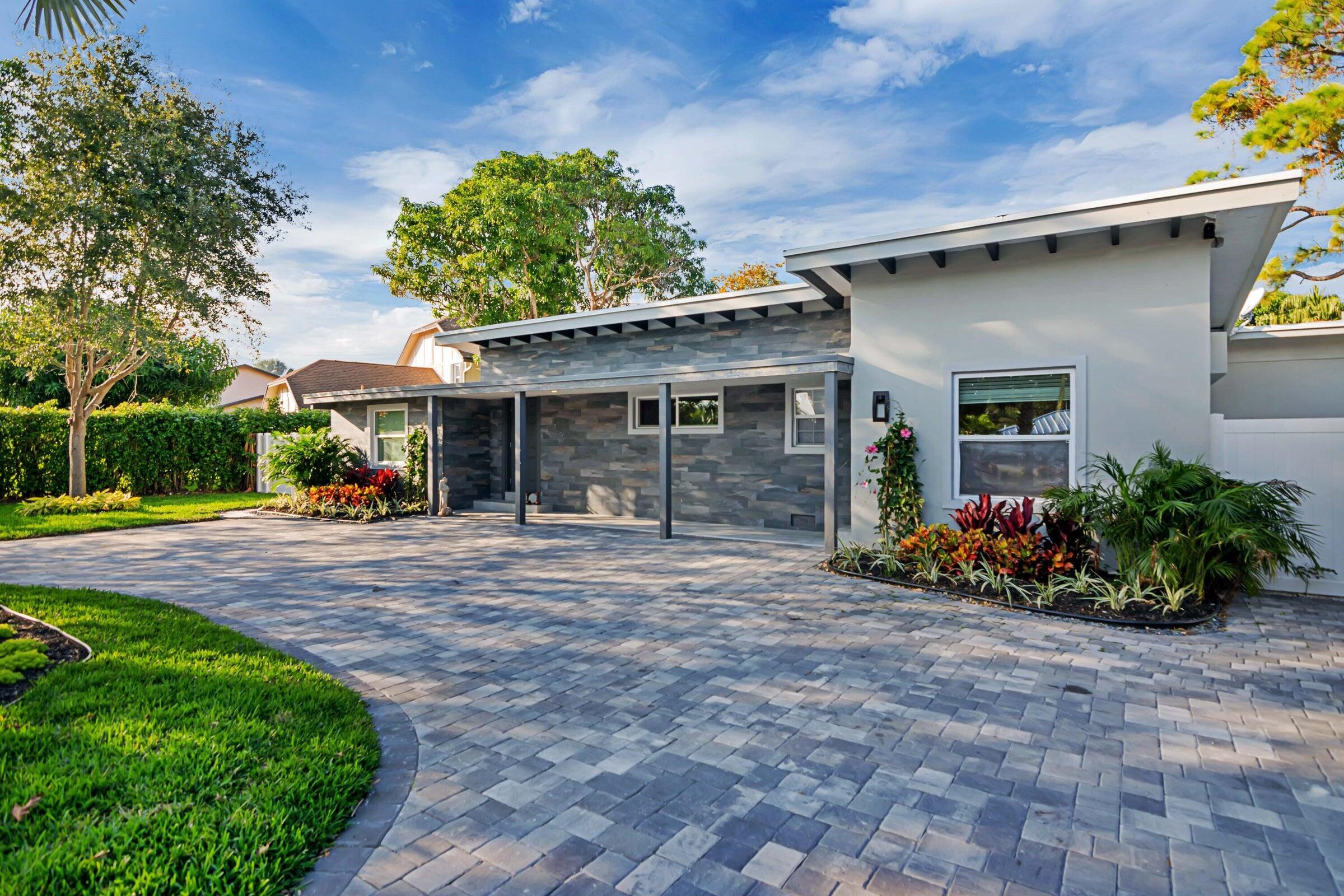 959 Southwest 18th Street, Unit W Boca Raton, FL 33486 - Photo 1 of 18 20240514223127442923000000-o