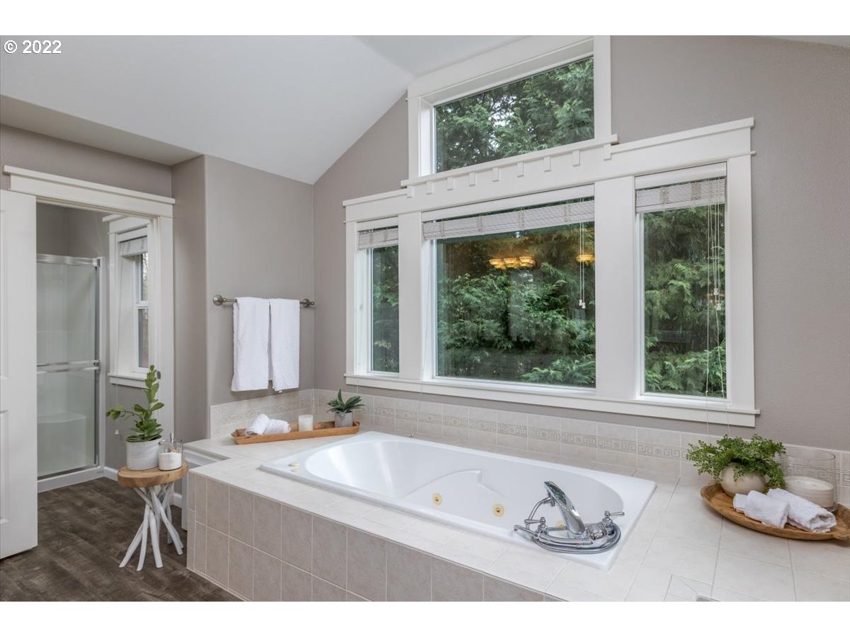 8108 Southwest Roxanne Court Portland, OR 97223 - Photo 18 of 32 Gallery Image 18