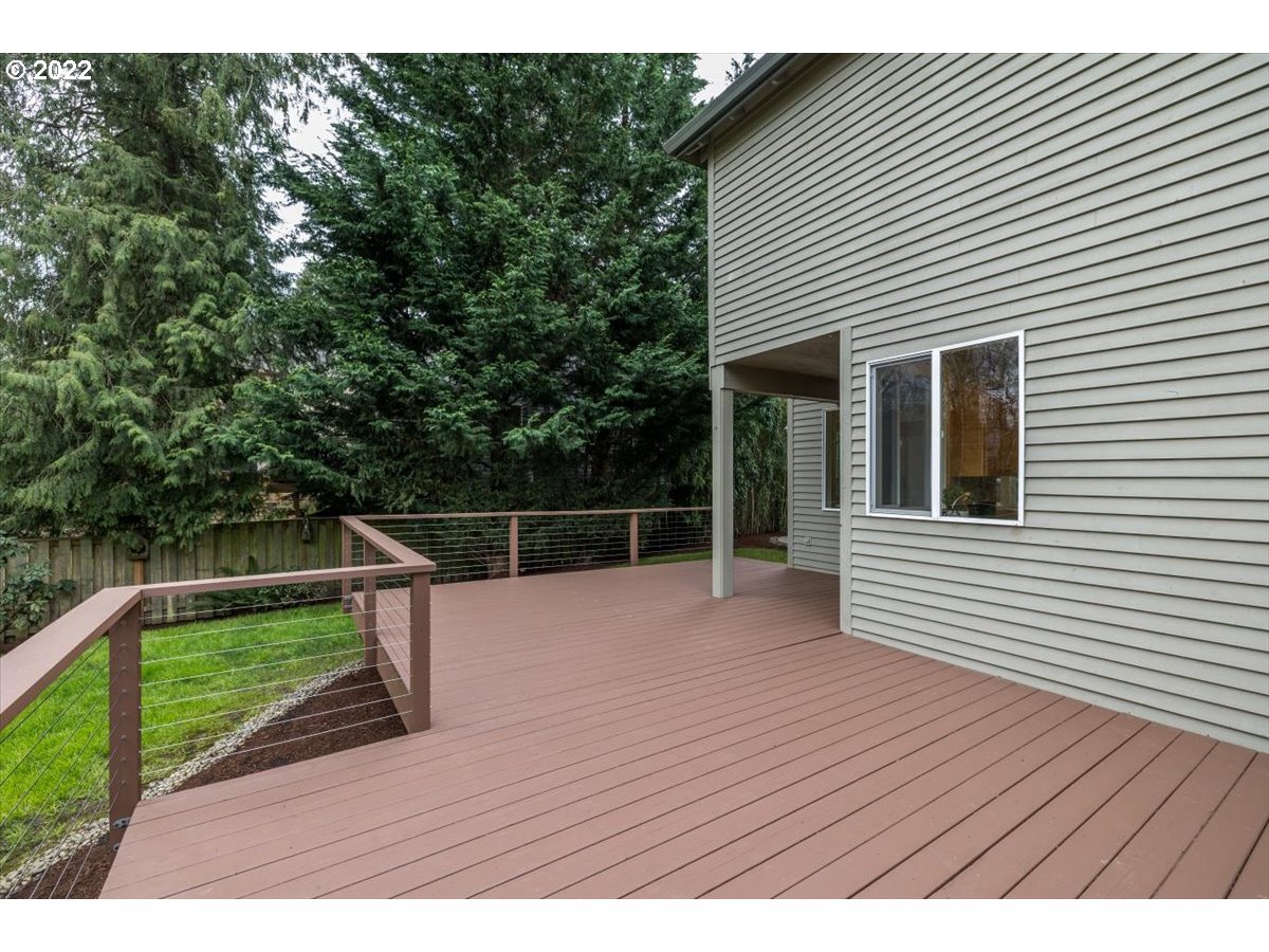 8108 Southwest Roxanne Court Portland, OR 97223 - Photo 27 of 32 Gallery Image 27