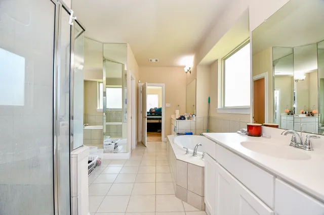 $579,000 | 2446 Flowering Brook Lane, Sugar Land, TX 77479