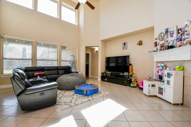 $579,000 | 2446 Flowering Brook Lane, Sugar Land, TX 77479