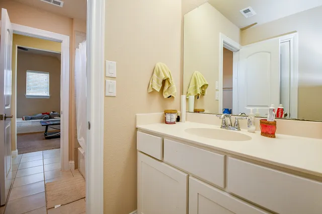 $579,000 | 2446 Flowering Brook Lane, Sugar Land, TX 77479