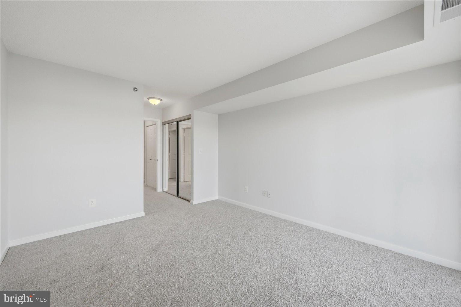 19385 Cypress Ridge Terrace, Unit 514 Leesburg, VA 20176 - Photo 43 of 81 Bedroom #2 with new carpet