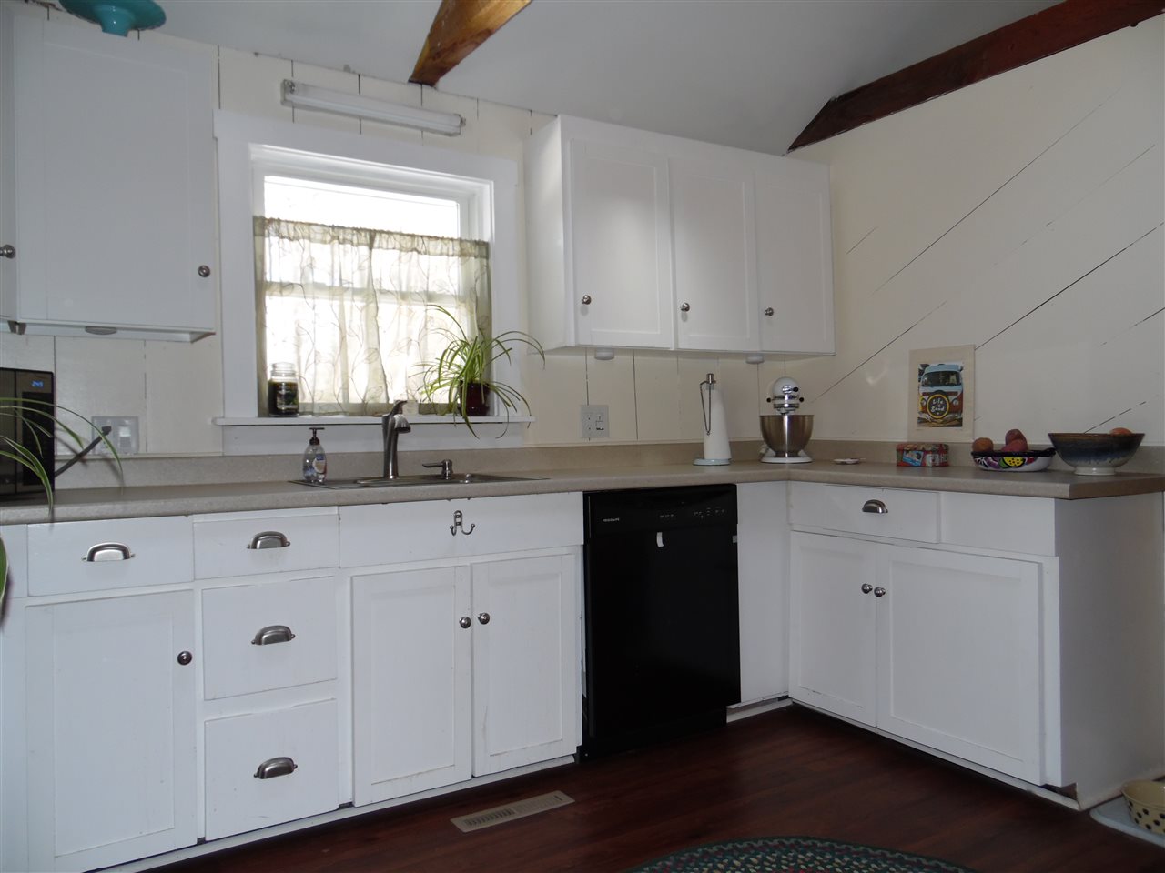168 Taylor Hill Road Danbury, NH 03230 - Photo 2 of 40