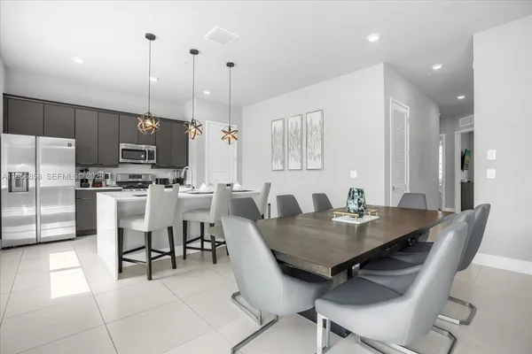 $315,000 | 7740 Sandy Ridge Drive, Unit 112, Kissimmee, FL 34747