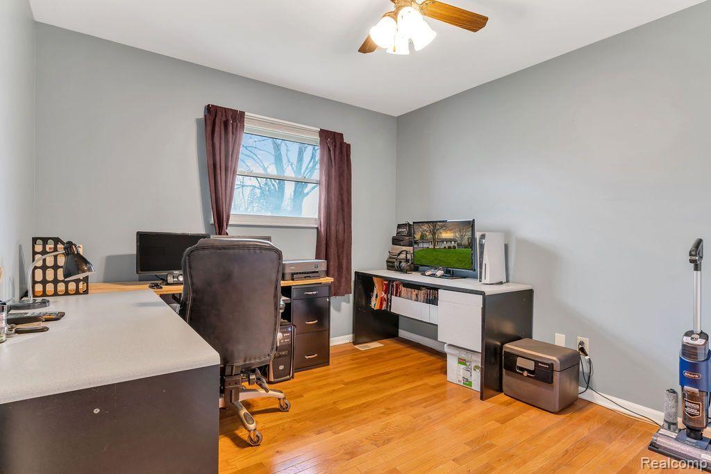 3547 Ridgecliffe Drive Flint, MI 48532 - Photo 20 of 36 Gallery Image 20