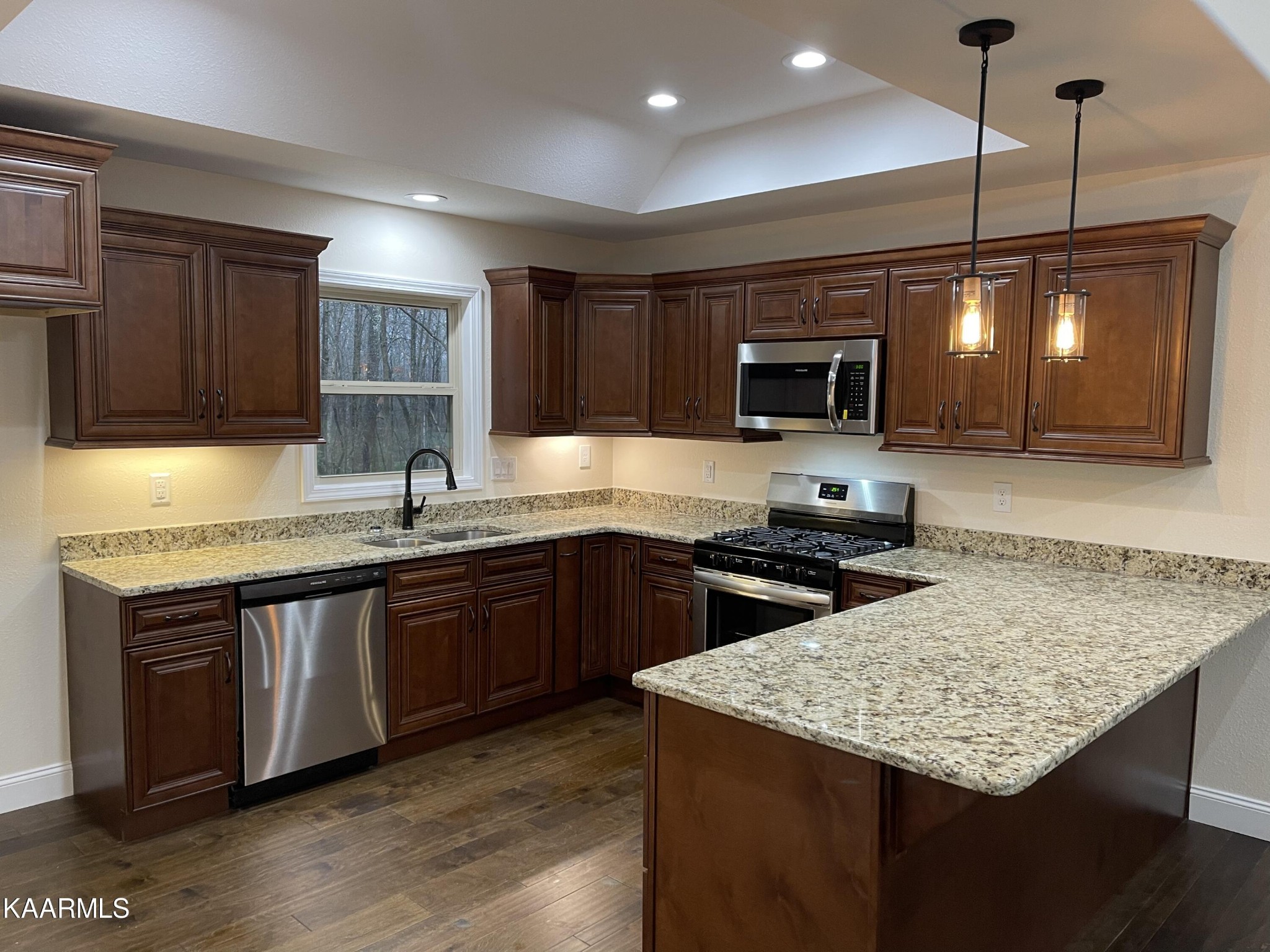 1728 Huckleberry Road Monterey, TN 38574 - Photo 13 of 23 Gallery Image 13