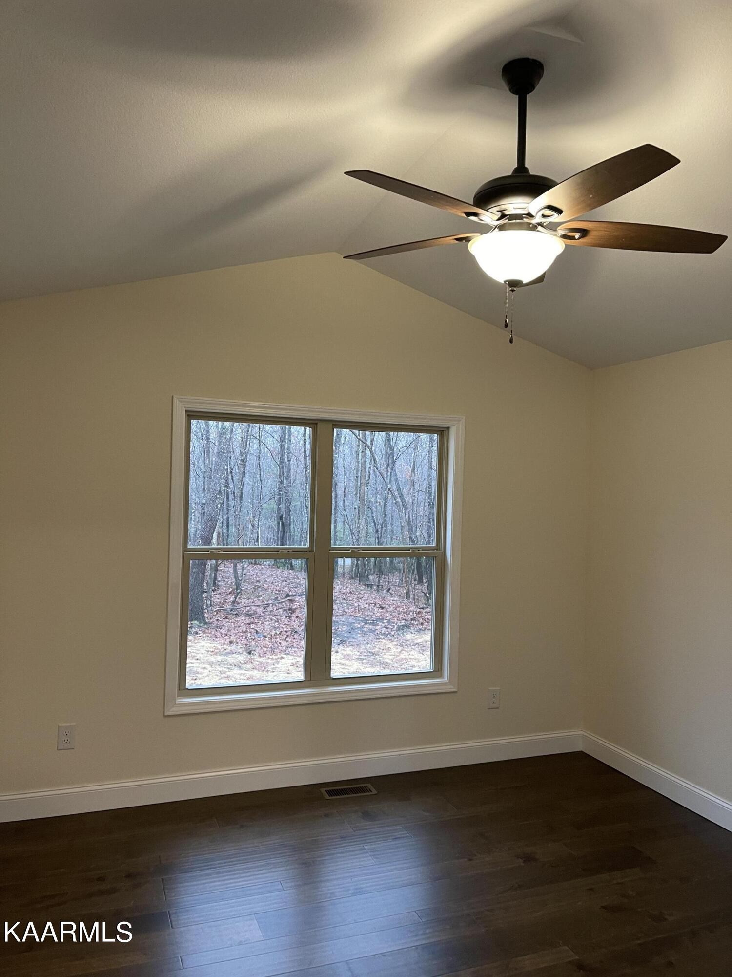 1728 Huckleberry Road Monterey, TN 38574 - Photo 7 of 23 Gallery Image 7