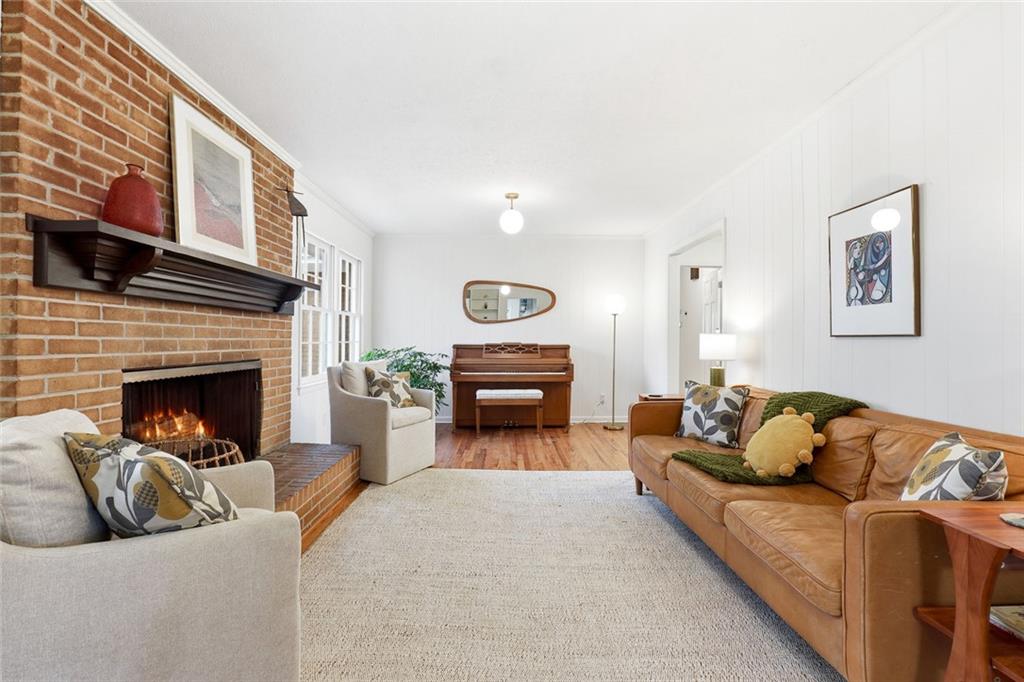 3642 Castaway Court Atlanta, GA 30341 - Photo 5 of 44