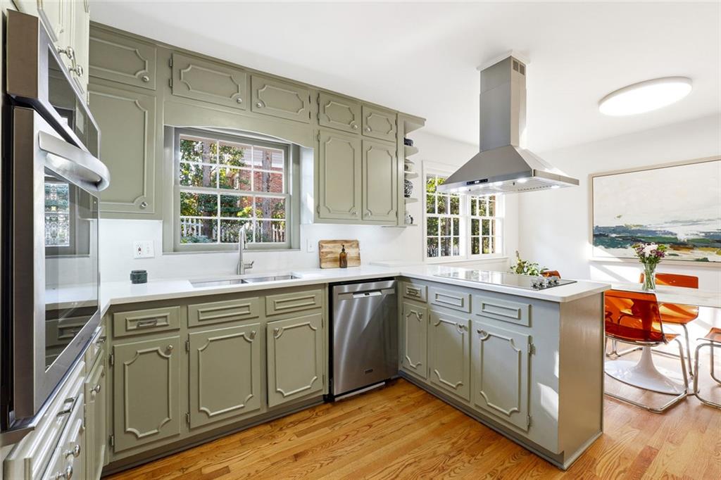 3642 Castaway Court Atlanta, GA 30341 - Photo 6 of 44