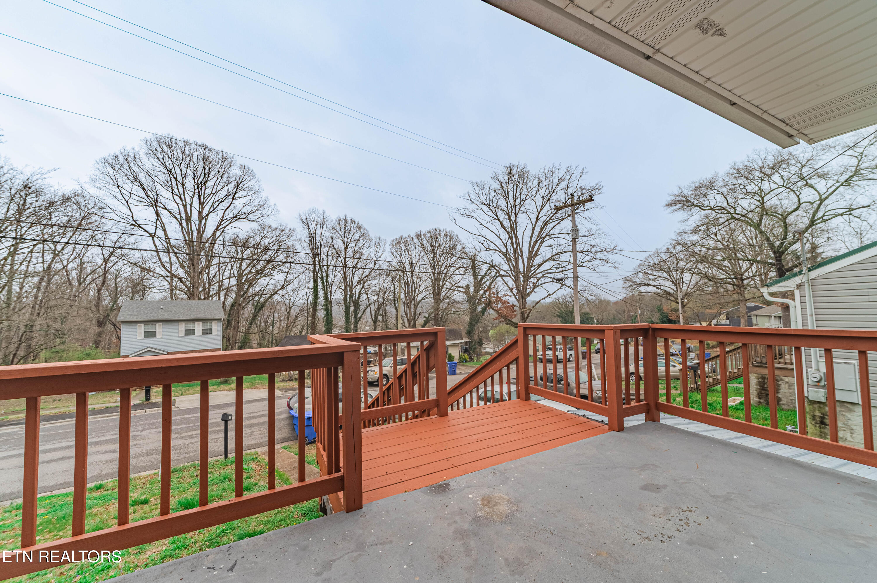 153 Johnson Road Oak Ridge, TN 37830 - Photo 7 of 27 153-Johnson-rd-21