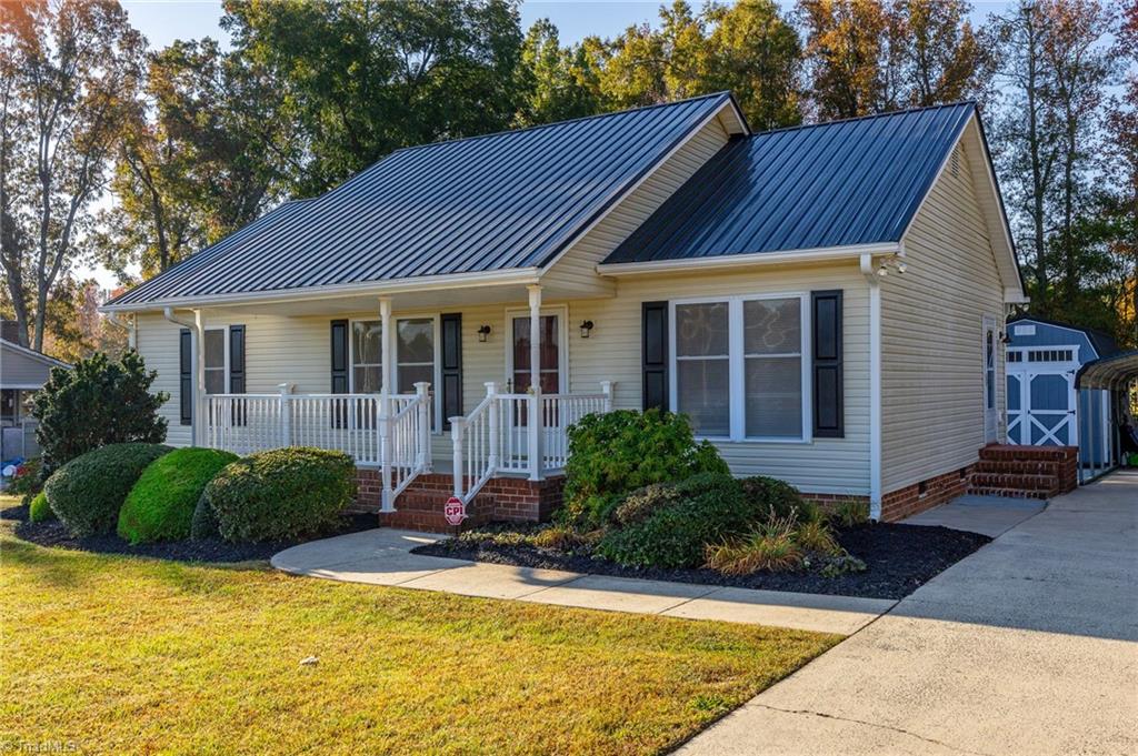 460 Boone Road Burlington, NC 27217 - Photo 3 of 32 Gallery Image 3