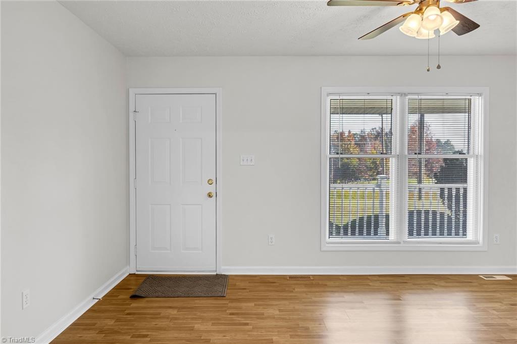 460 Boone Road Burlington, NC 27217 - Photo 6 of 32 Gallery Image 6