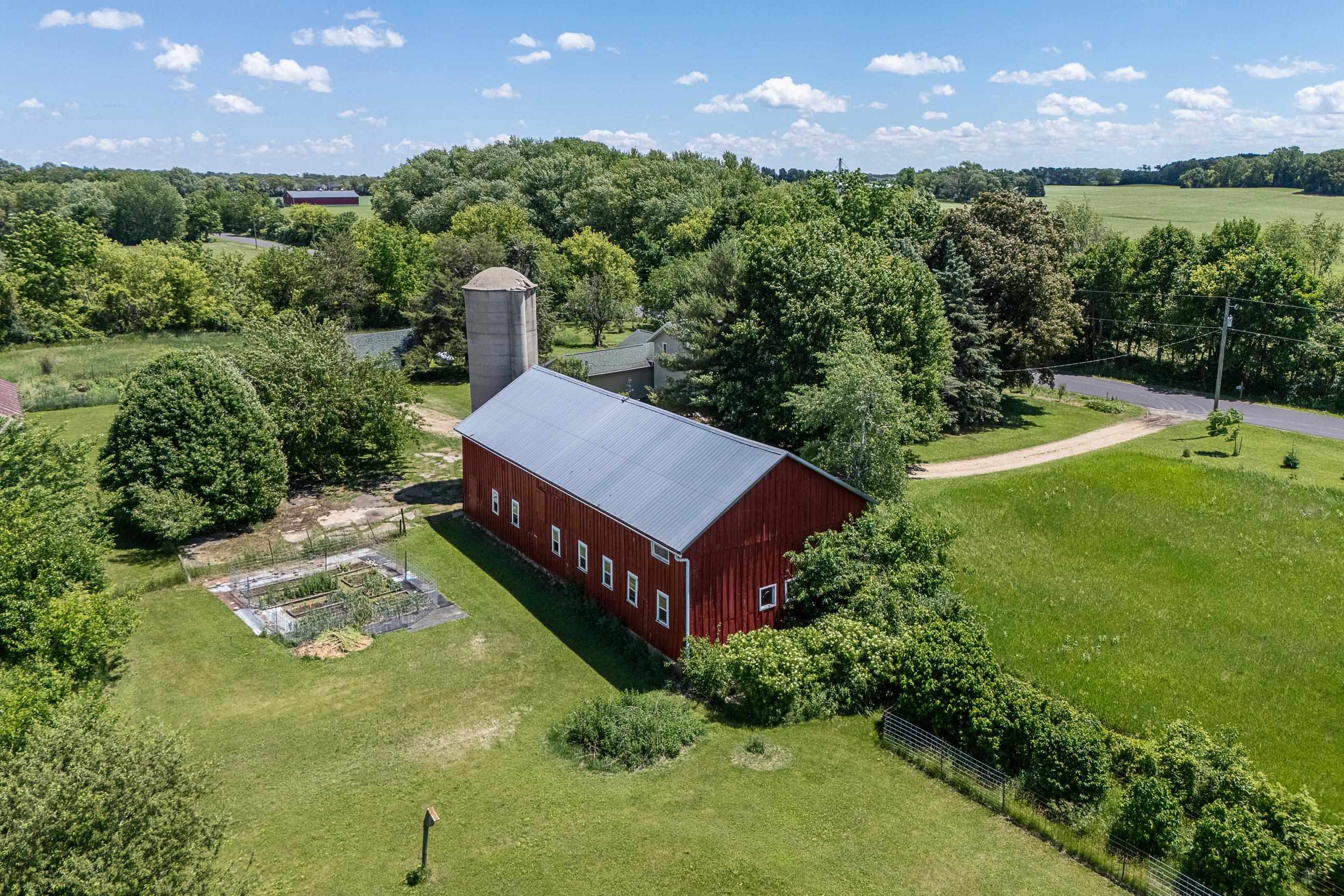 3402 Rutland Dunn Town Line Road Stoughton, WI 53589 - Photo 76 of 88