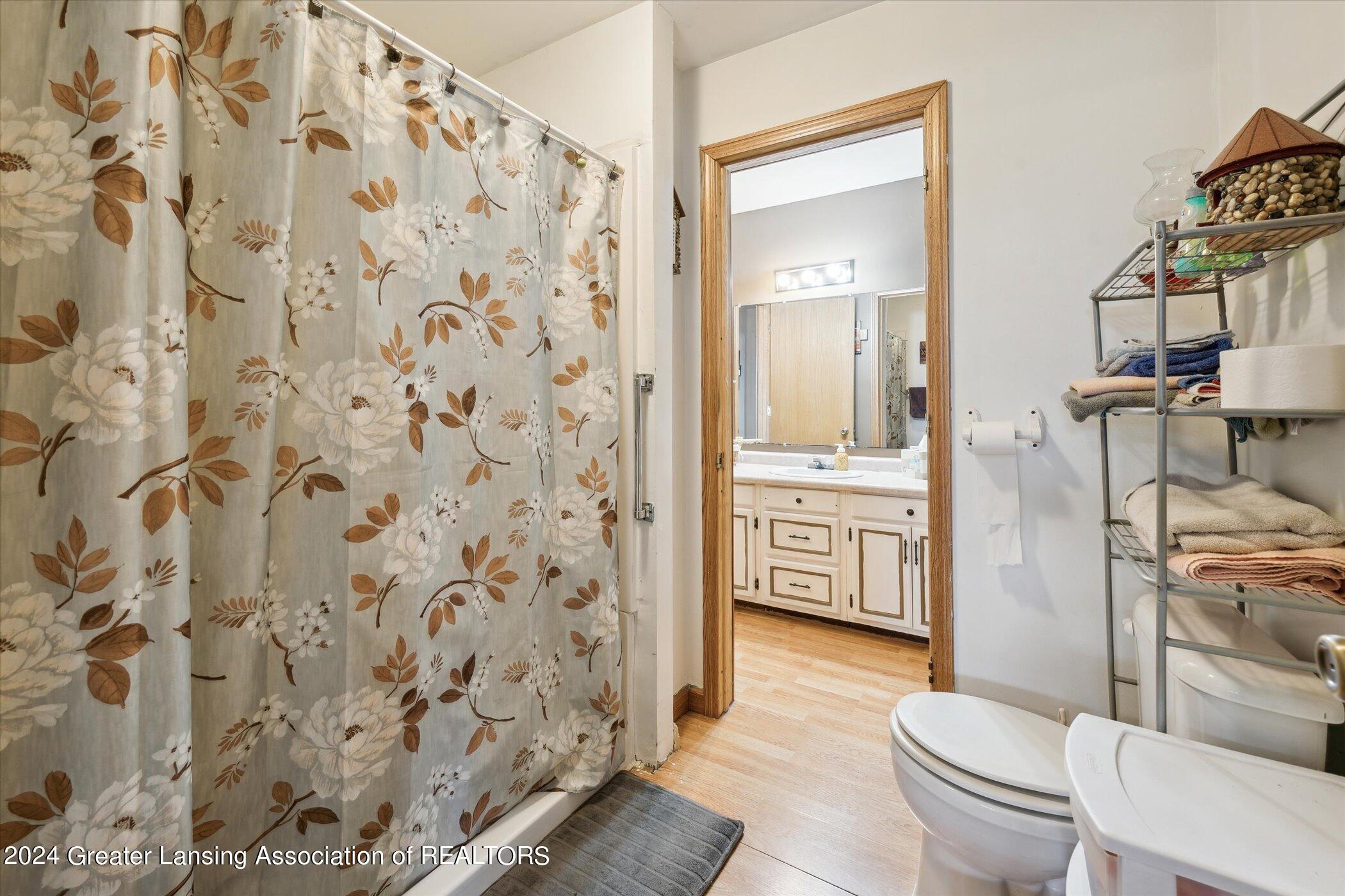 1810 West Jason Road Dewitt, MI 48820 - Photo 27 of 50 27-1810-W-Jason-Rd-DeWitt-MI-48820-Windo