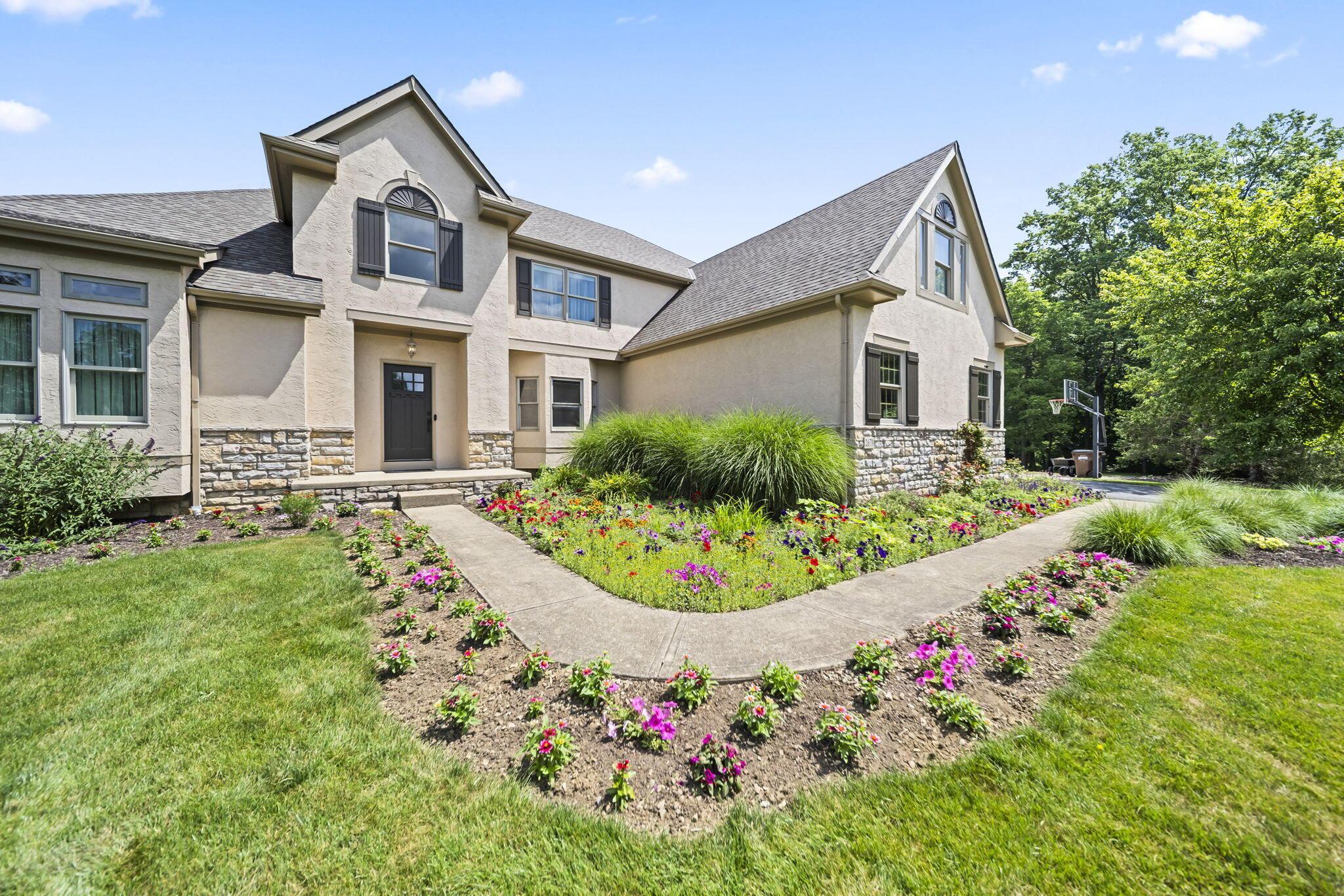 2679 Red Robin Way Delaware, OH 43015 - Photo 4 of 119 4