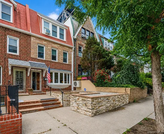 $1,595,000 | 20-59 33rd Street | Astoria