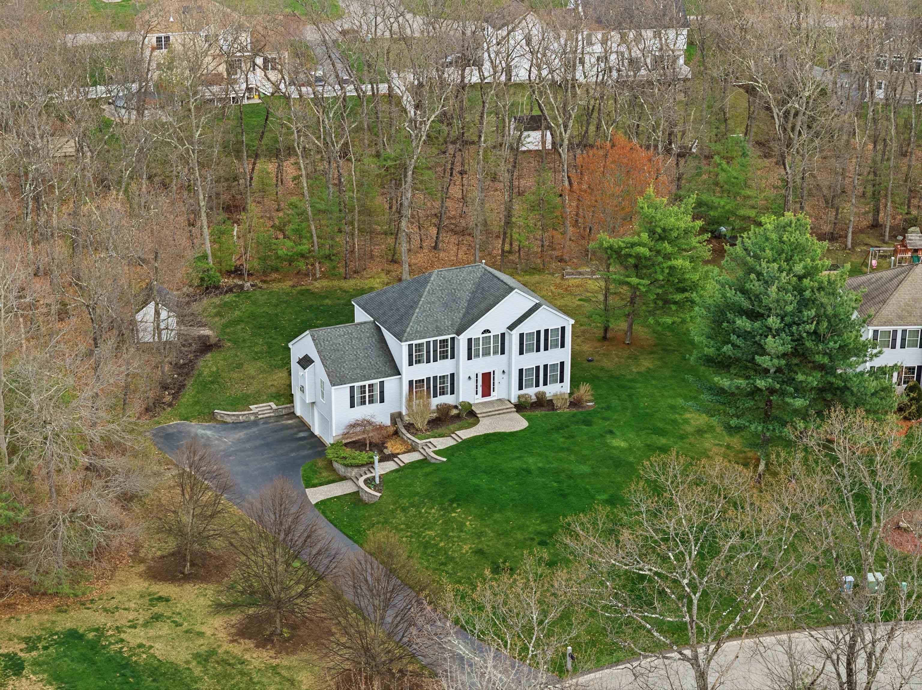 14 Buckhide Road Windham, NH 03087 - Photo 35 of 37