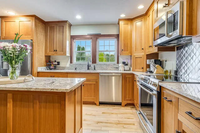 $1,995,000 | 626 Highway 1, Scarborough, ME 04074