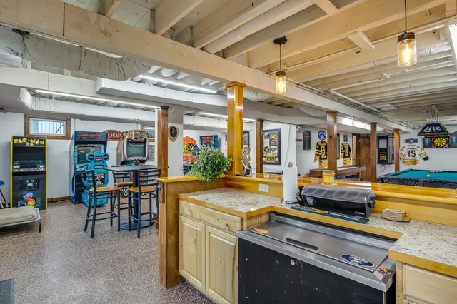 $1,995,000 | 626 Highway 1, Scarborough, ME 04074