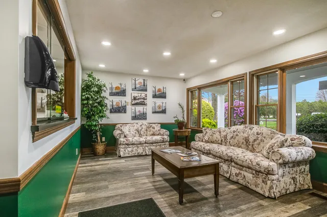 $1,995,000 | 626 Highway 1, Scarborough, ME 04074