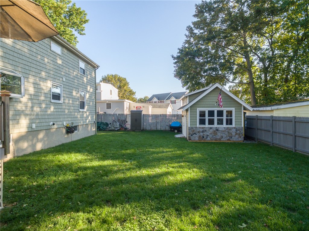 257 Orchard Street Woonsocket, RI 02895 - Photo 9 of 12