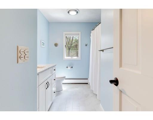 86 R Aucoot Road Mattapoisett, MA 02739 - Photo 19 of 25 Gallery Image 19
