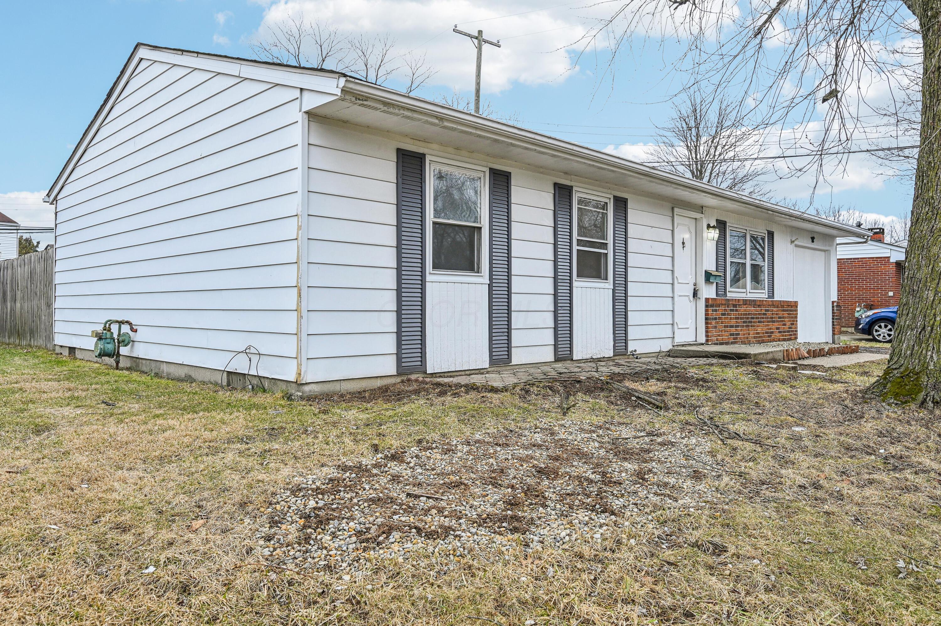 3352 Arnsby Road Columbus, OH 43232 - Photo 10 of 24 listing_9