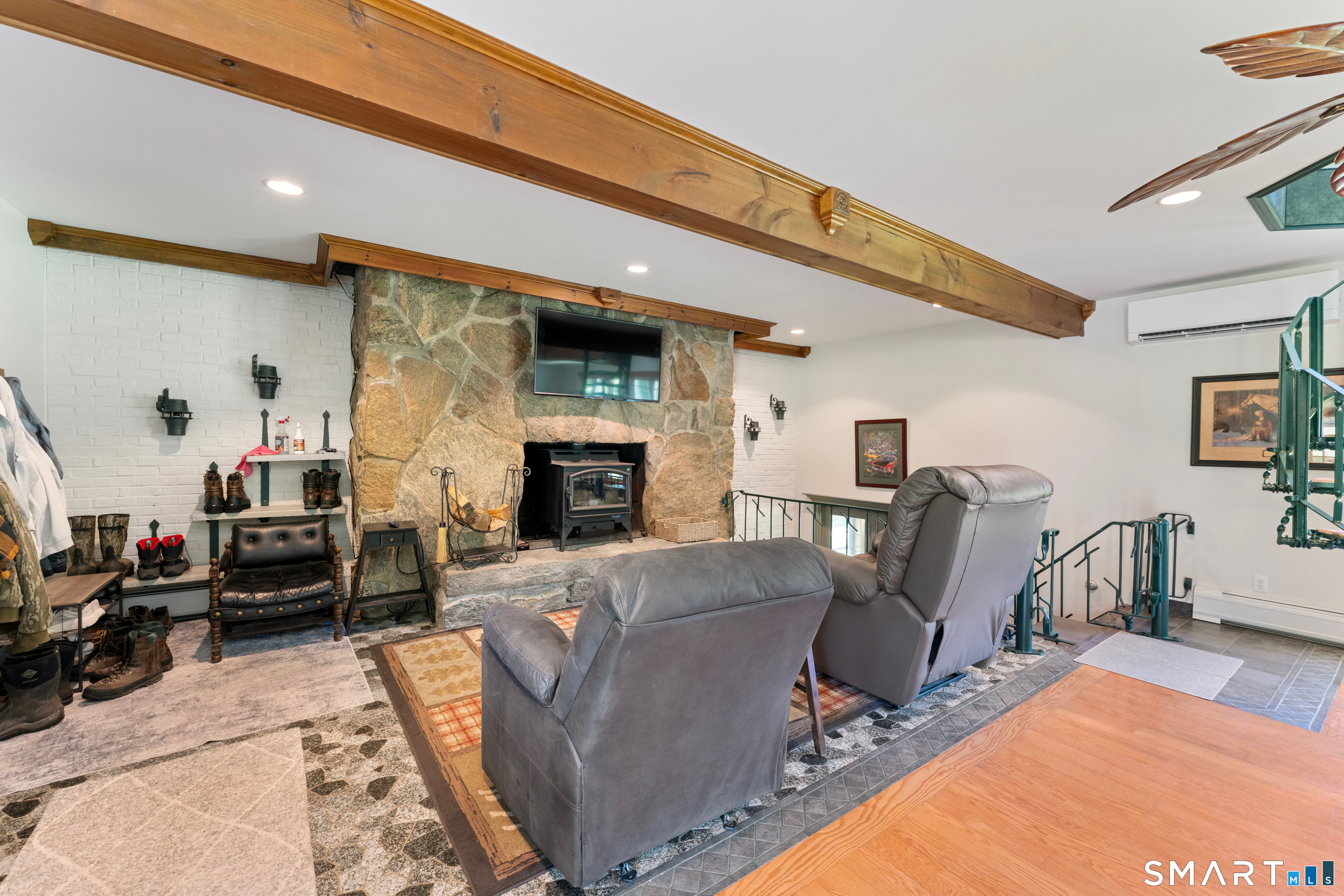 233 Fire Tower Road Pomfret, CT 06259 - Photo 7 of 30 Gallery Image 7