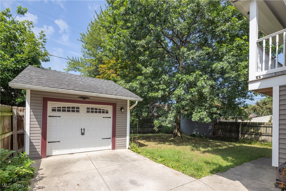 1048 Oxford Road Cleveland, OH 44121 - Photo 30 of 35 Gallery Image 30