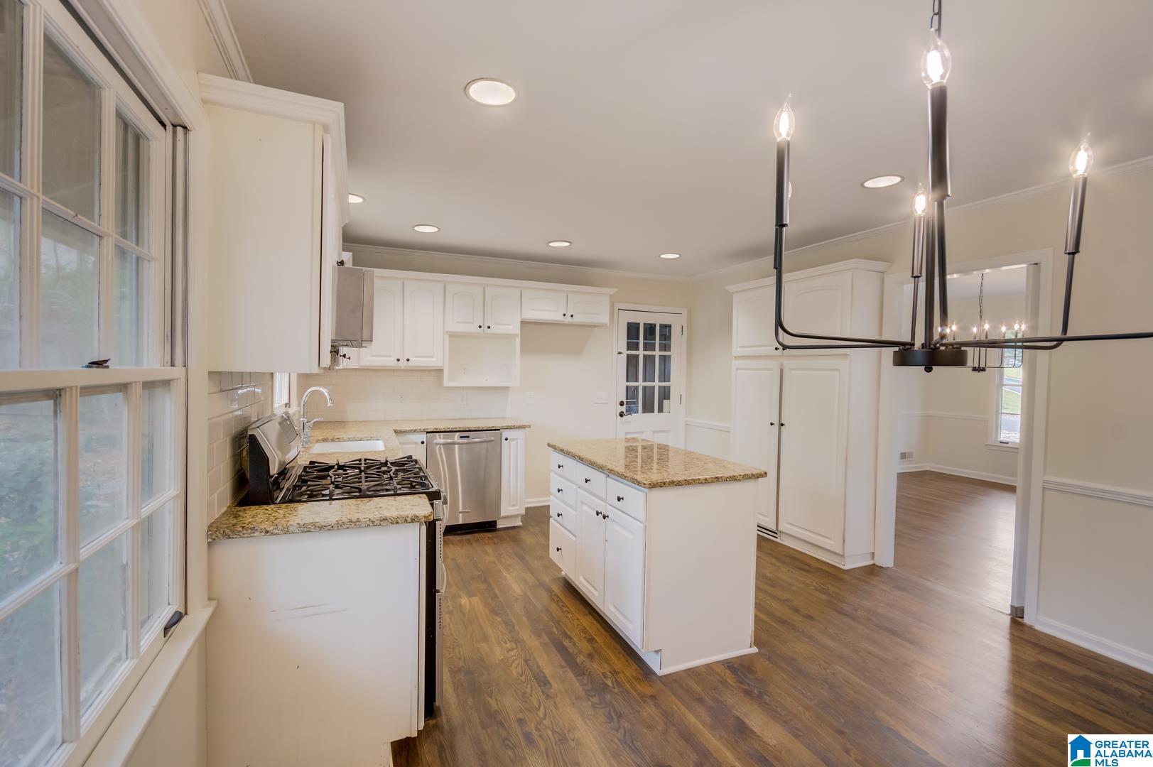 3701 Forest Run Road Birmingham, AL 35223 - Photo 14 of 38