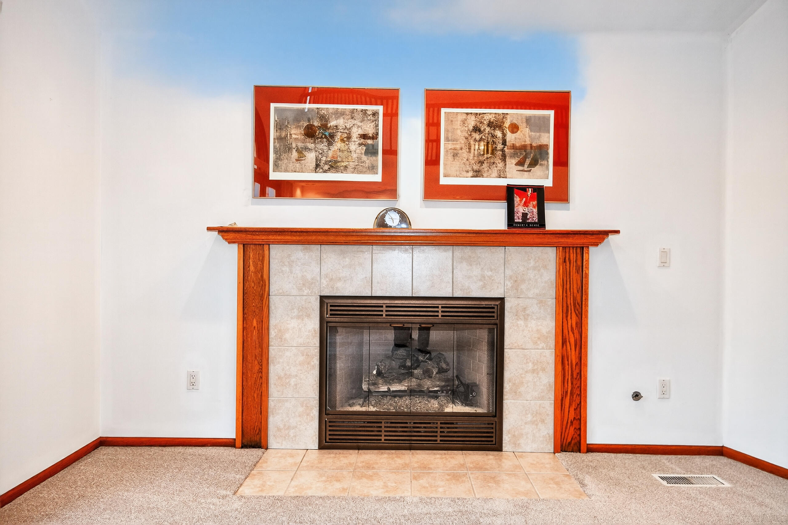 2415 Walnut Grove Court, Unit B Brookfield, WI 53005 - Photo 5 of 28 Great Room