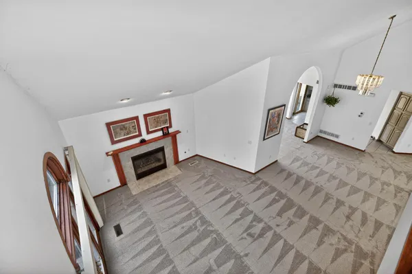 $439,800 | 2415 Walnut Grove Court, Unit B, Brookfield, WI 53005