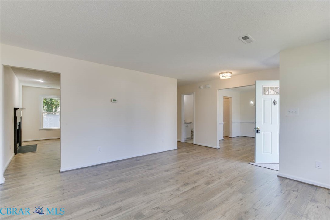 17 Woodsman Road Hampton, VA 23666 - Photo 8 of 40 Gallery Image 8