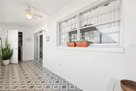 $124,900 | 11720 Park Boulevard North, Unit 302, Seminole, FL 33772