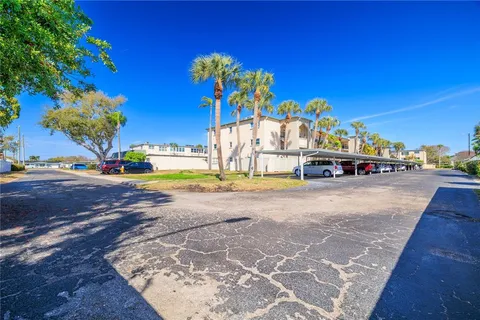 $124,900 | 11720 Park Boulevard North, Unit 302, Seminole, FL 33772