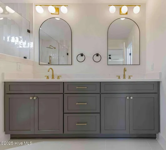 $795,000 | 455 West New Hampshire Avenue, Southern Pines, NC 28387