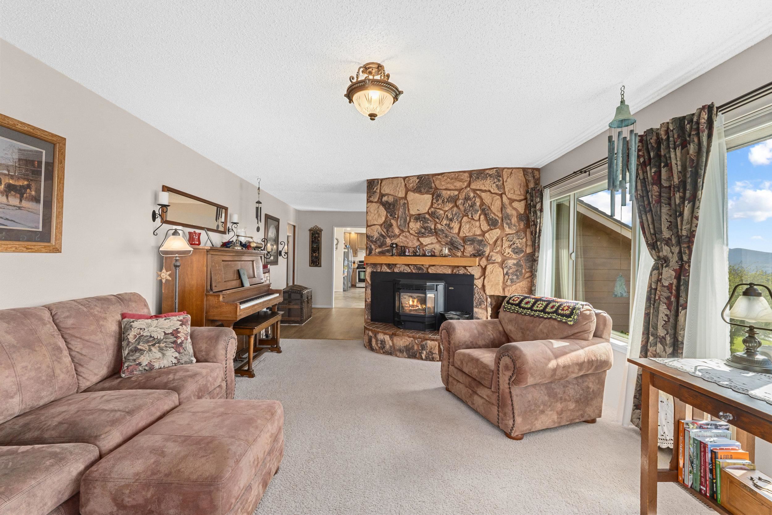 688 A Mahoney Road Colville, WA 99114 - Photo 10 of 47