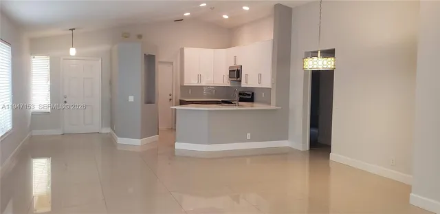 $3,900 | 1628 Salerno Circle, Weston, FL 33327